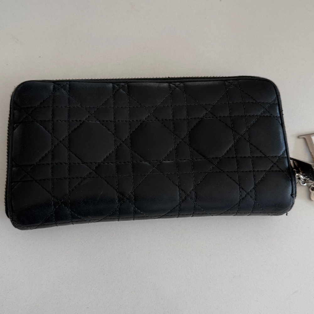 Dior Black Quilted Handbag + Dior wallet - Picture 9 of 16